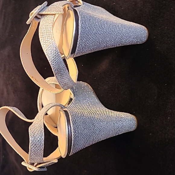 Nina Jinjer Wedge - Picture 5 of 9